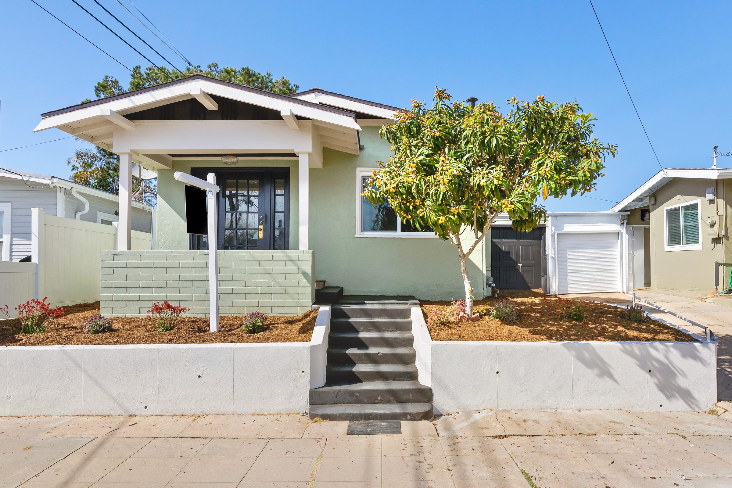 3072 Myrtle Avenue