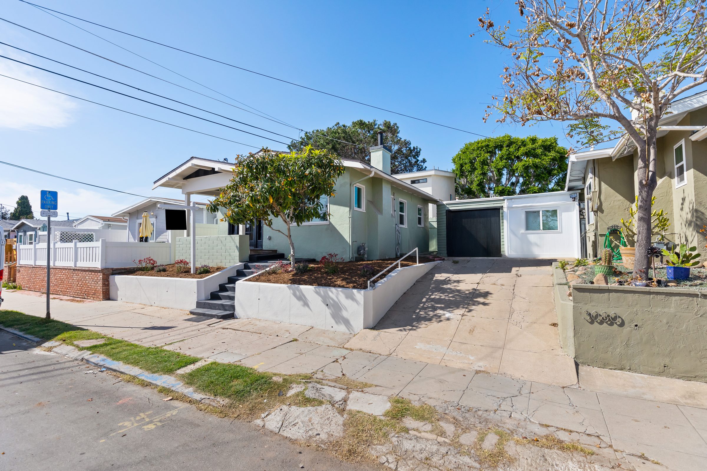 3072 Myrtle Avenue — image 3