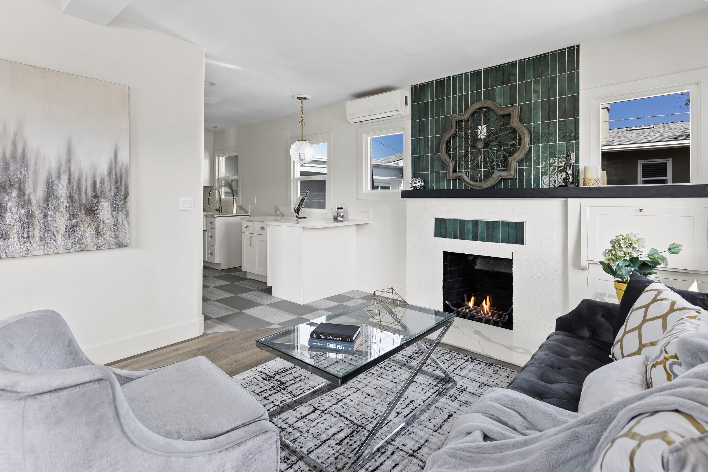 3072 Myrtle Avenue — image 8