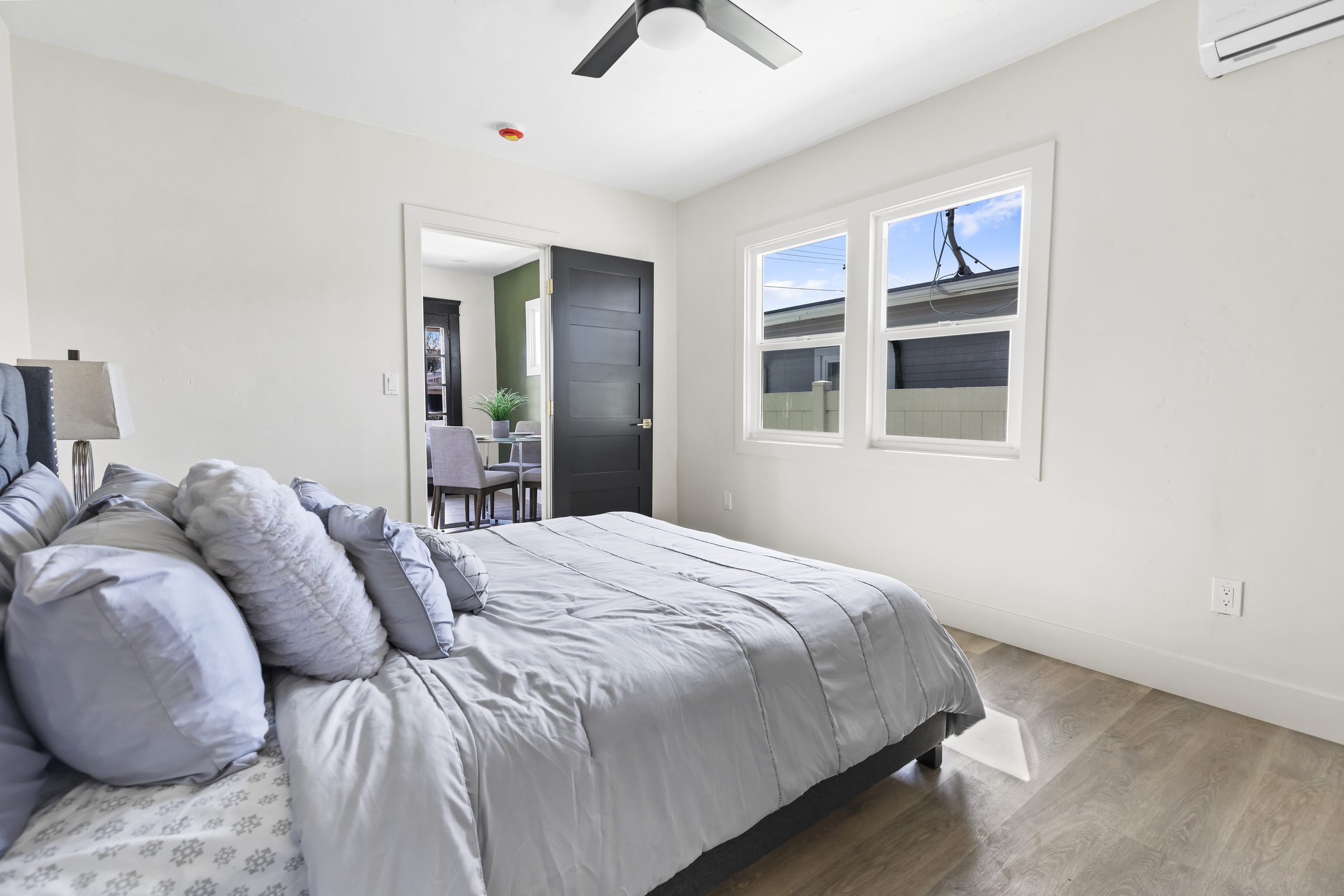3072 Myrtle Avenue — image 20