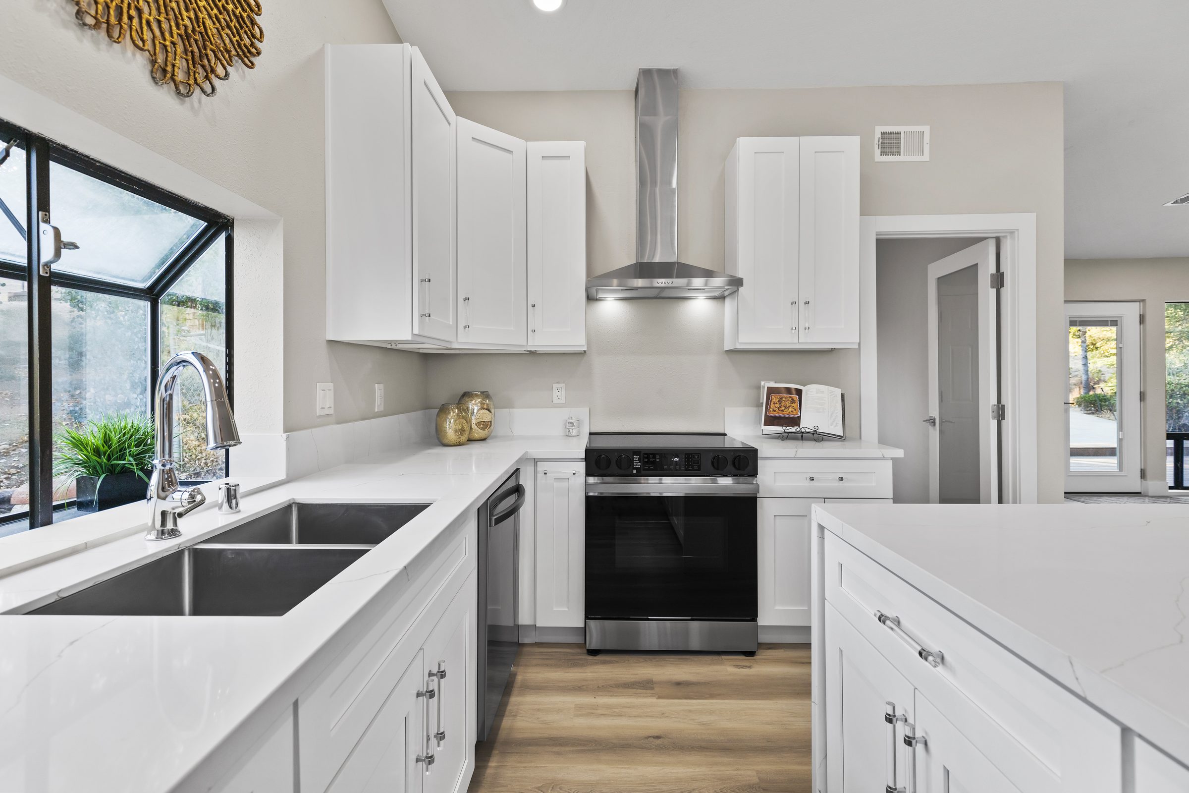16310 Oak Springs Drive — image 11