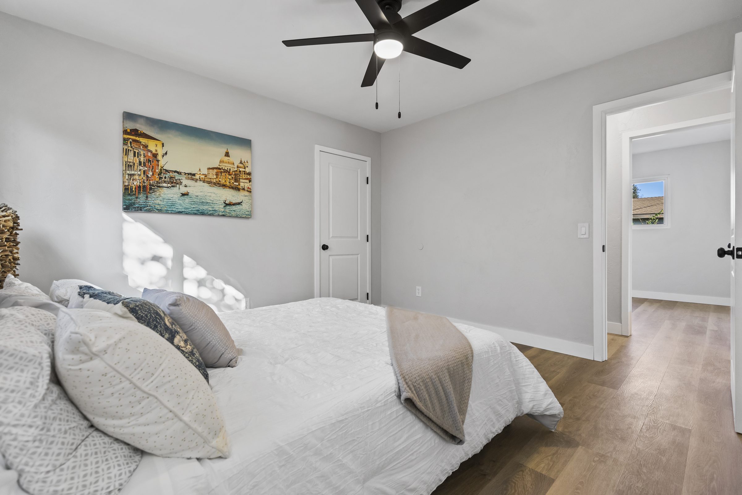 3976 T Street — image 13